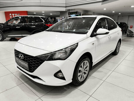 2020 Hyundai Solaris II Рестайлинг, белый, 1150000 рублей, вид 1