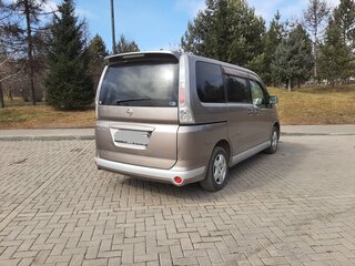2007 Nissan Serena III (C25), коричневый, 980000 рублей, вид 4