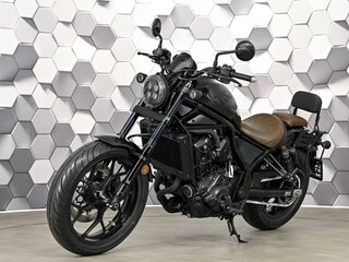 2023 Honda CMX 1100 Rebel, чёрный, 1099000 рублей, вид 2