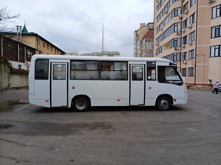 2008 Hyundai Real, белый, 700000 рублей, вид 3