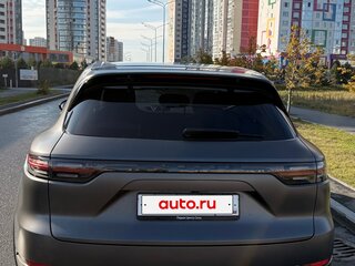 2021 Porsche Cayenne III, серый, 6500000 рублей, вид 2