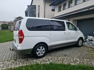 2012 Hyundai Grand Starex I, белый, 1700000 рублей, вид 2
