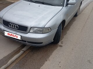 1998 Audi A4 I (B5), серебристый, 390000 рублей, вид 1