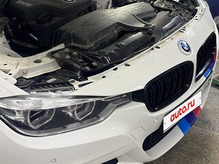 2014 BMW 3 серии 320i xDrive VI (F3x), белый, 1650000 рублей, вид 3