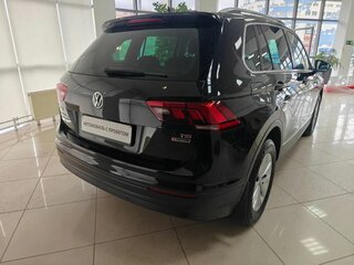 2018 Volkswagen Tiguan II, чёрный, 1980000 рублей, вид 5