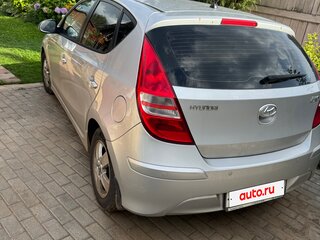 2011 Hyundai i30 I Рестайлинг, серебристый, 650000 рублей, вид 2