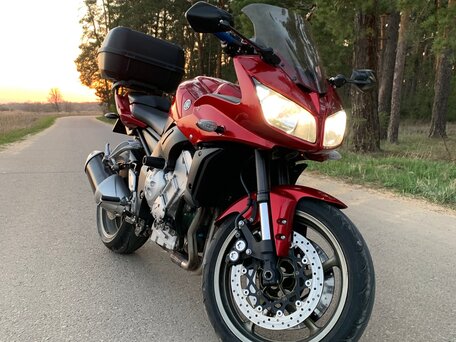 2008 Yamaha FZ1, красный, 600000 рублей, вид 1