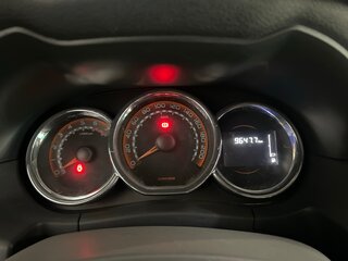 2021 Lada (ВАЗ) Largus Cross I Рестайлинг, белый, 1350000 рублей, вид 4