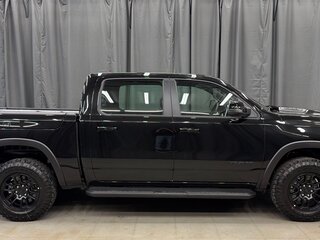 2026 Ram 1500 Crew Cab V Рестайлинг, чёрный, 9550000 рублей, вид 4