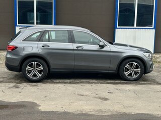 2022 Mercedes-Benz GLC 200 I (X253) Рестайлинг, серый, 4190000 рублей, вид 4