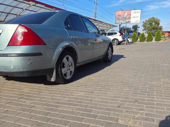 2001 Ford Mondeo 5-speed III, зелёный, 230000 рублей - вид 1