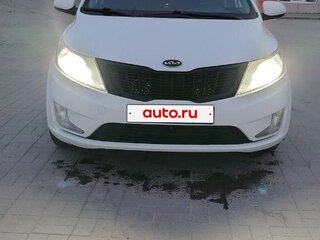2012 Kia Rio 5-speed III, белый, 770000 рублей, вид 1