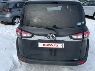 2020 Toyota Sienta II Рестайлинг, чёрный, 1559000 рублей, вид 3