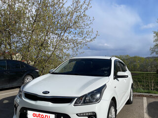 2019 Kia Rio IV, белый, 1490000 рублей, вид 3