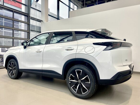 2026 Omoda C5 II, белый, 2779000 рублей - вид 3