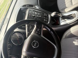 2013 Opel Astra J Рестайлинг, коричневый, 840000 рублей, вид 4