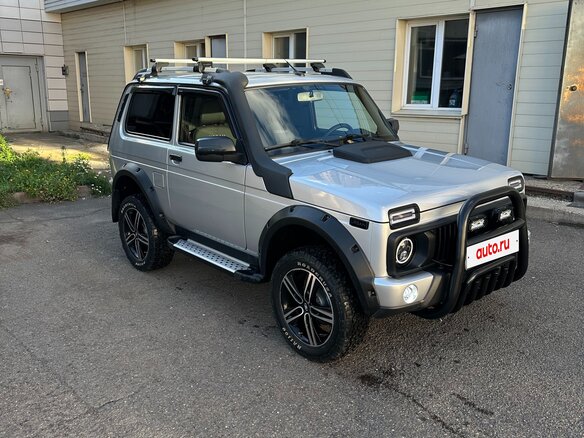 2021 Lada (ВАЗ) 2121 (4x4) Urban I Рестайлинг (2020), серебристый, 1200000 рублей - вид 2