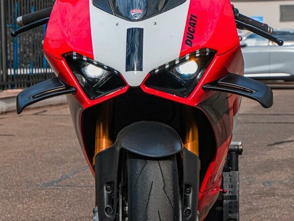 2024 Ducati Panigale V4, пурпурный, 5700000 рублей - вид 5