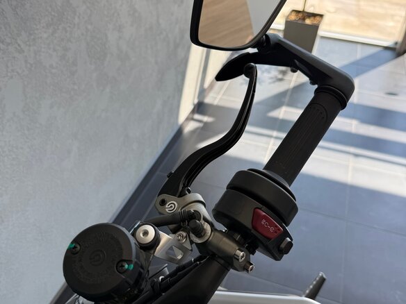 2026 QJMotor SRK 921, красный, 990000 рублей - вид 11