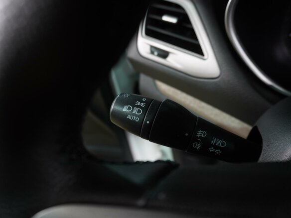 2017 Lada (ВАЗ) Vesta I, белый, 969000 рублей - вид 12