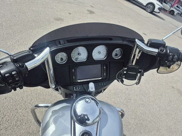 2019 Harley-Davidson Street Glide, серебристый, 1650000 рублей - вид 9