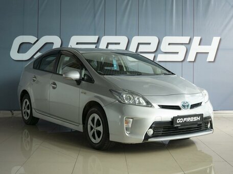 Toyota Prius III Рестайлинг (XW30)