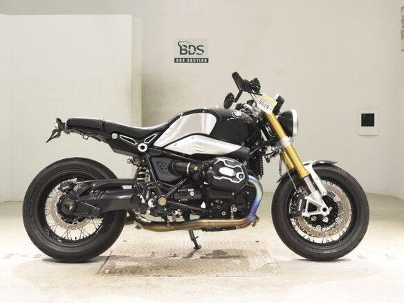 2023 BMW R Nine T, чёрный, 1360000 рублей - вид 1
