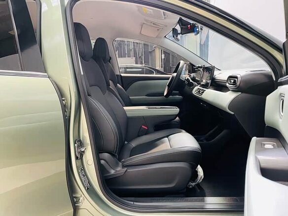 2024 Wuling Binguo 37.9 kWh, белый - вид 20