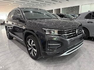 2023 Volkswagen Tayron I Рестайлинг, чёрный, 1890333 рублей, вид 3