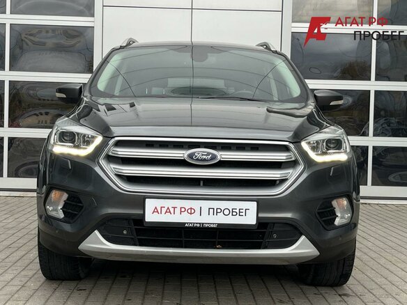 2018 Ford Kuga II Рестайлинг, серый, 1490000 рублей - вид 1