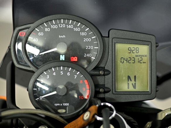 2008 BMW R 1200 R, чёрный, 489000 рублей - вид 9
