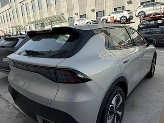2026 Changan Qiyuan Q05 40.3 kWh II, серебристый, 2200000 рублей, вид 3