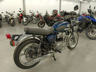 2021 Kawasaki W 800, синий, 880000 рублей, вид 3