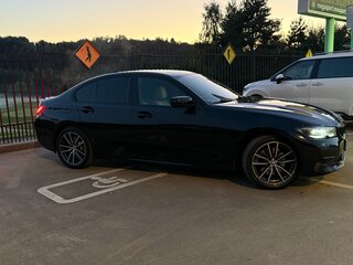 2020 BMW 3 серии 330i xDrive VII (G2x), чёрный, 2900000 рублей, вид 2