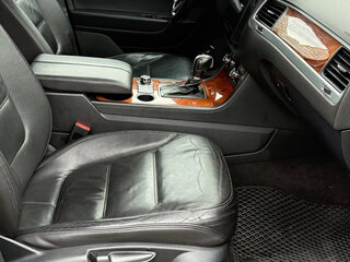2011 Volkswagen Touareg II, чёрный, 1750000 рублей, вид 5