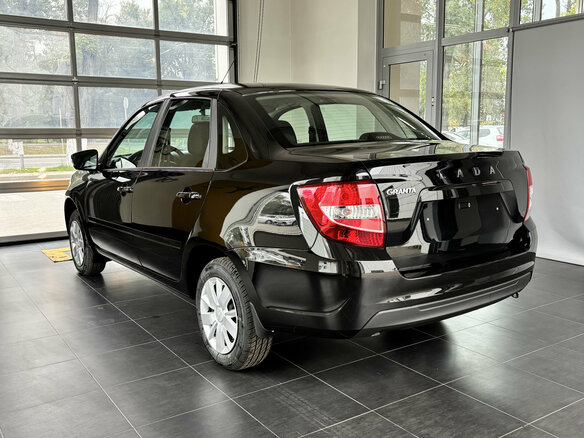2026 Lada (ВАЗ) Granta I Рестайлинг, чёрный, 1250000 рублей - вид 3