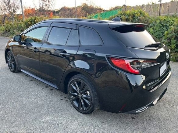 2022 Toyota Corolla XII (E210), чёрный, 1316000 рублей - вид 6