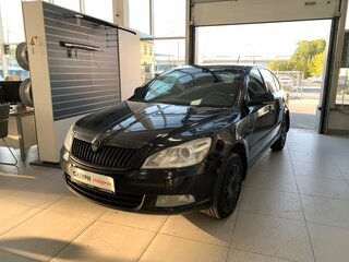 2011 Skoda Octavia II (A5) Рестайлинг, чёрный, 599000 рублей, вид 1