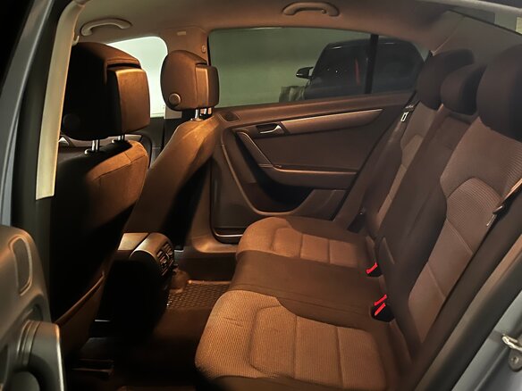 2012 Volkswagen Passat B7, серый, 1100000 рублей - вид 17