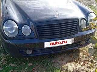 1998 Mercedes-Benz E-Класс 240 II (W210, S210), чёрный, 500000 рублей, вид 1