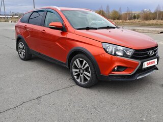 2017 Lada (ВАЗ) Vesta SW Cross I, оранжевый, 900000 рублей, вид 3