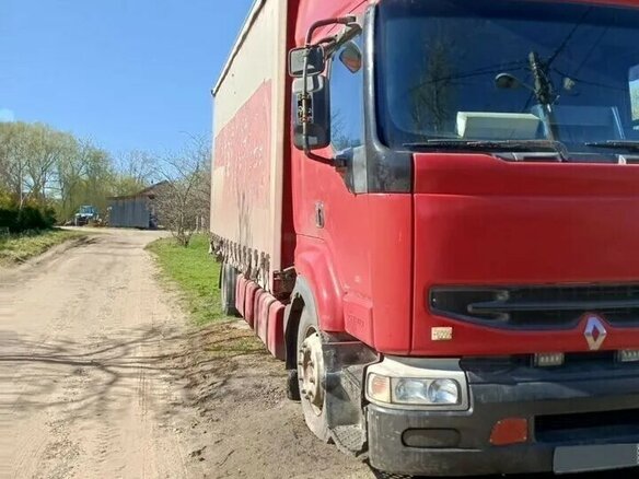 1997 Renault Premium, красный, 1100000 рублей