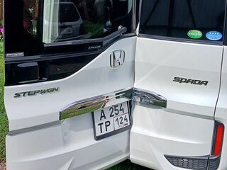 2015 Honda Stepwgn Spada V, белый, 1950000 рублей, вид 2