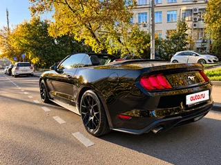 2022 Ford Mustang VI Рестайлинг, чёрный, 6500000 рублей, вид 5