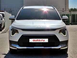 2023 Kia Niro II, белый, 1990000 рублей, вид 2