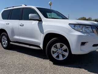 2020 Toyota Land Cruiser Prado 150 Series Рестайлинг 3, белый, 5550000 рублей, вид 3