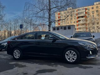 2019 Hyundai Sonata VII (LF) Рестайлинг, чёрный, 1950000 рублей, вид 2