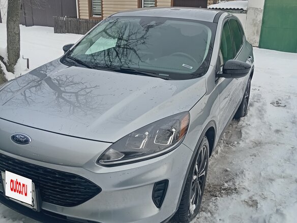 2022 Ford Escape IV, серебристый, 1285000 рублей