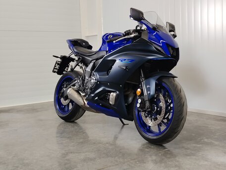2023 Yamaha YZF-R7, синий, 829000 рублей, вид 2
