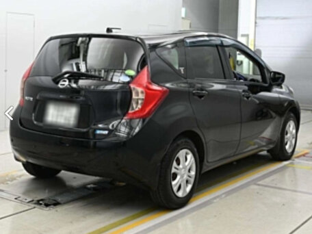 2016 Nissan Note II Рестайлинг, серебристый, 900000 рублей, вид 2